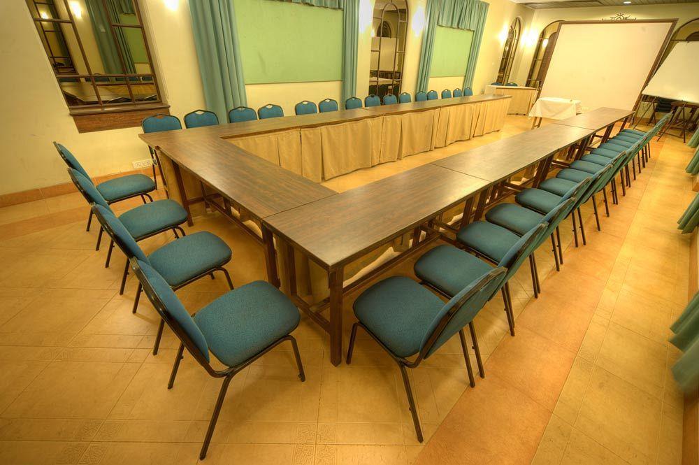 Zaras Resort Khandala Lonavala Εξωτερικό φωτογραφία
