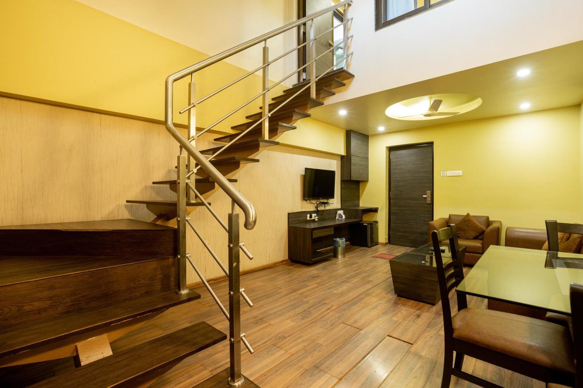 Zaras Resort Khandala Lonavala Εξωτερικό φωτογραφία