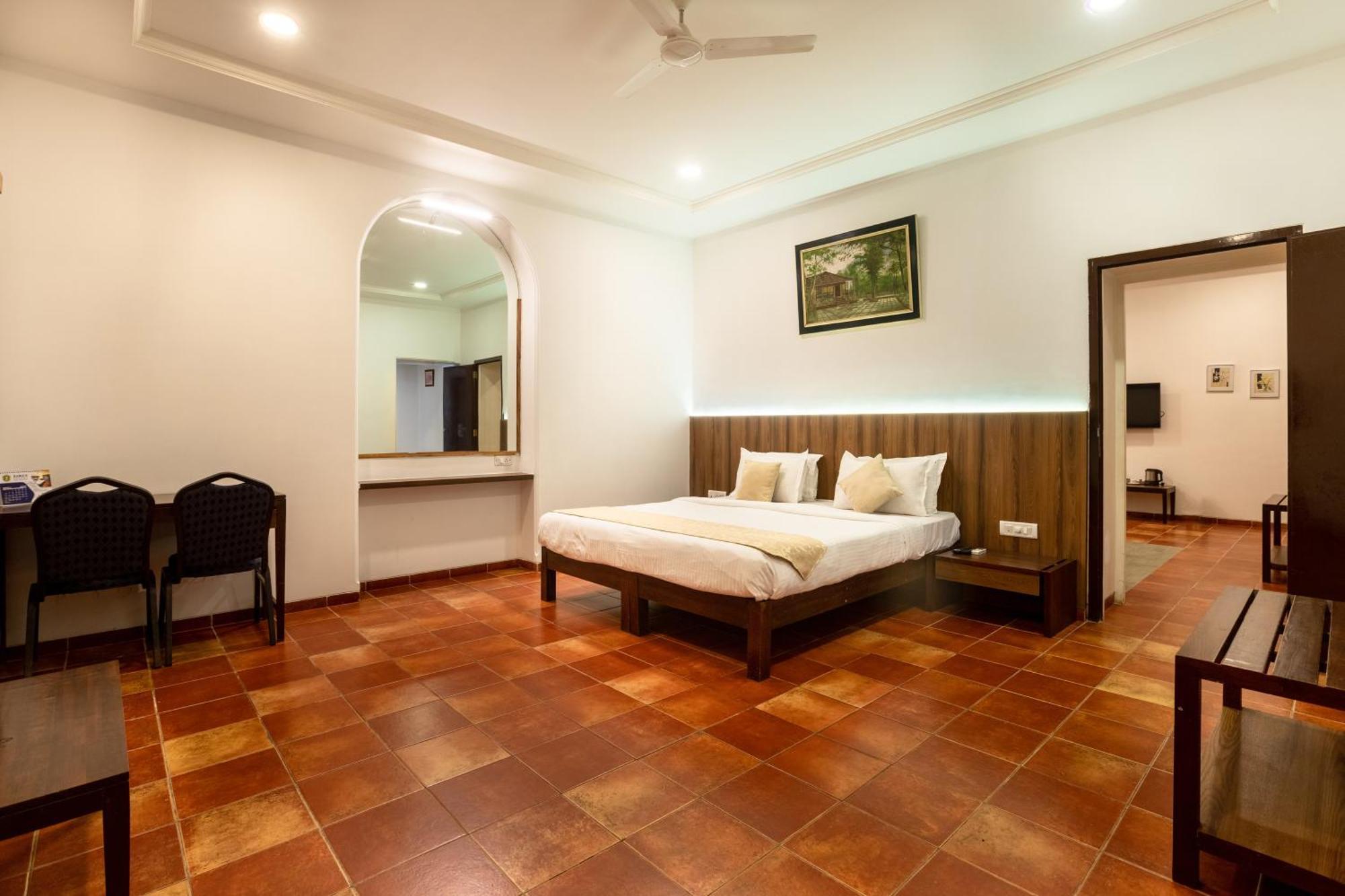 Zaras Resort Khandala Lonavala Εξωτερικό φωτογραφία