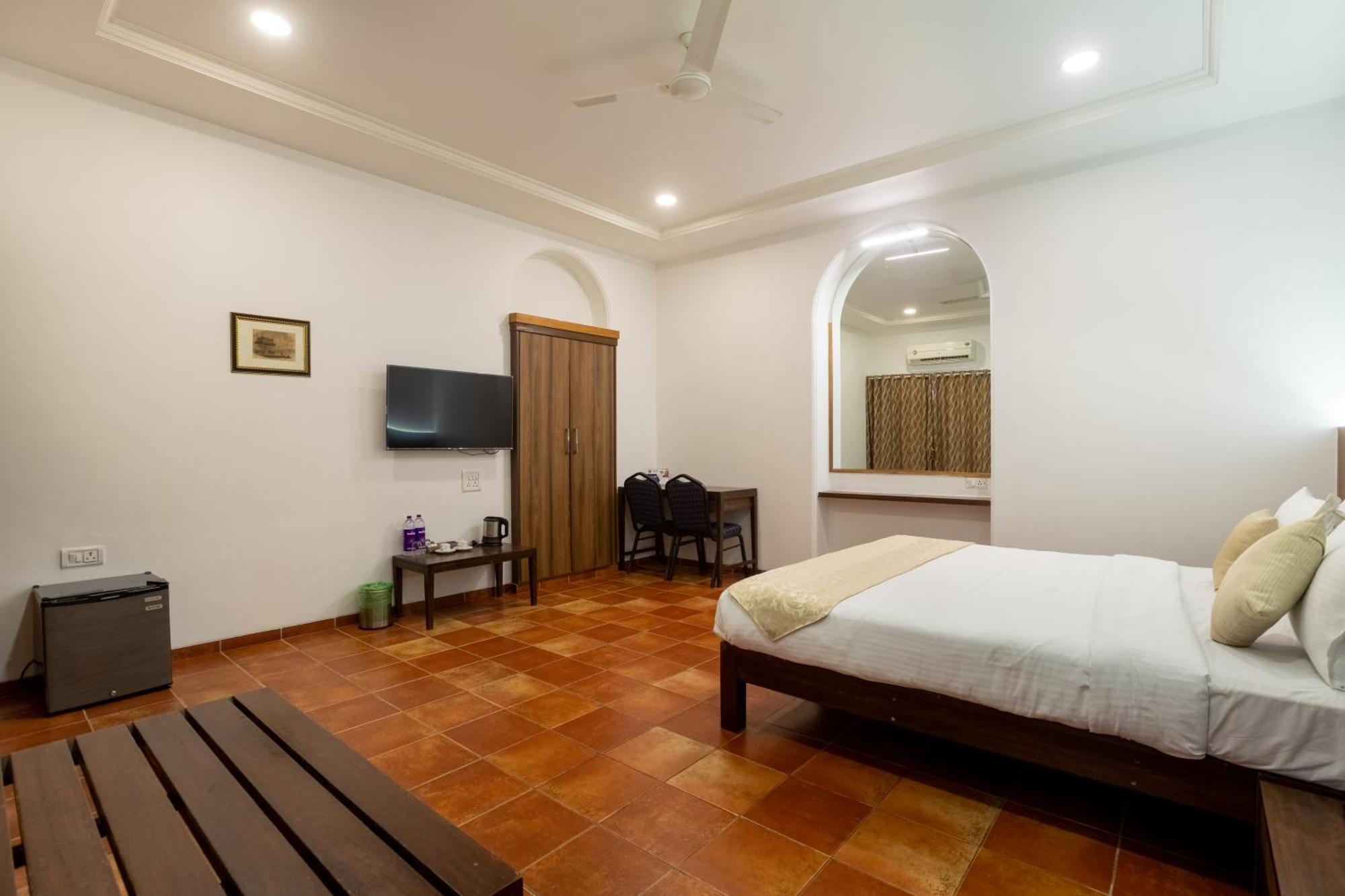 Zaras Resort Khandala Lonavala Εξωτερικό φωτογραφία