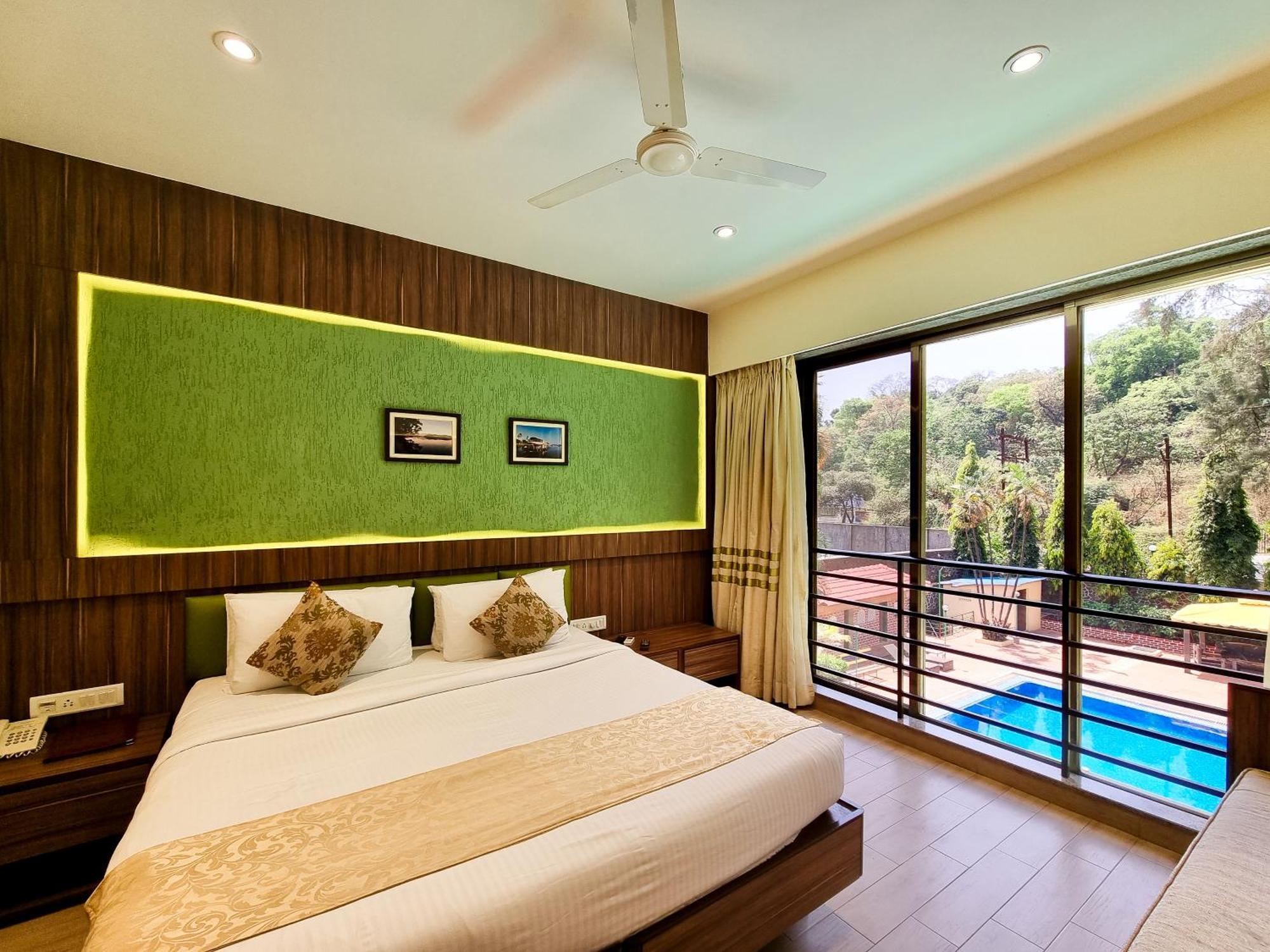 Zaras Resort Khandala Lonavala Εξωτερικό φωτογραφία