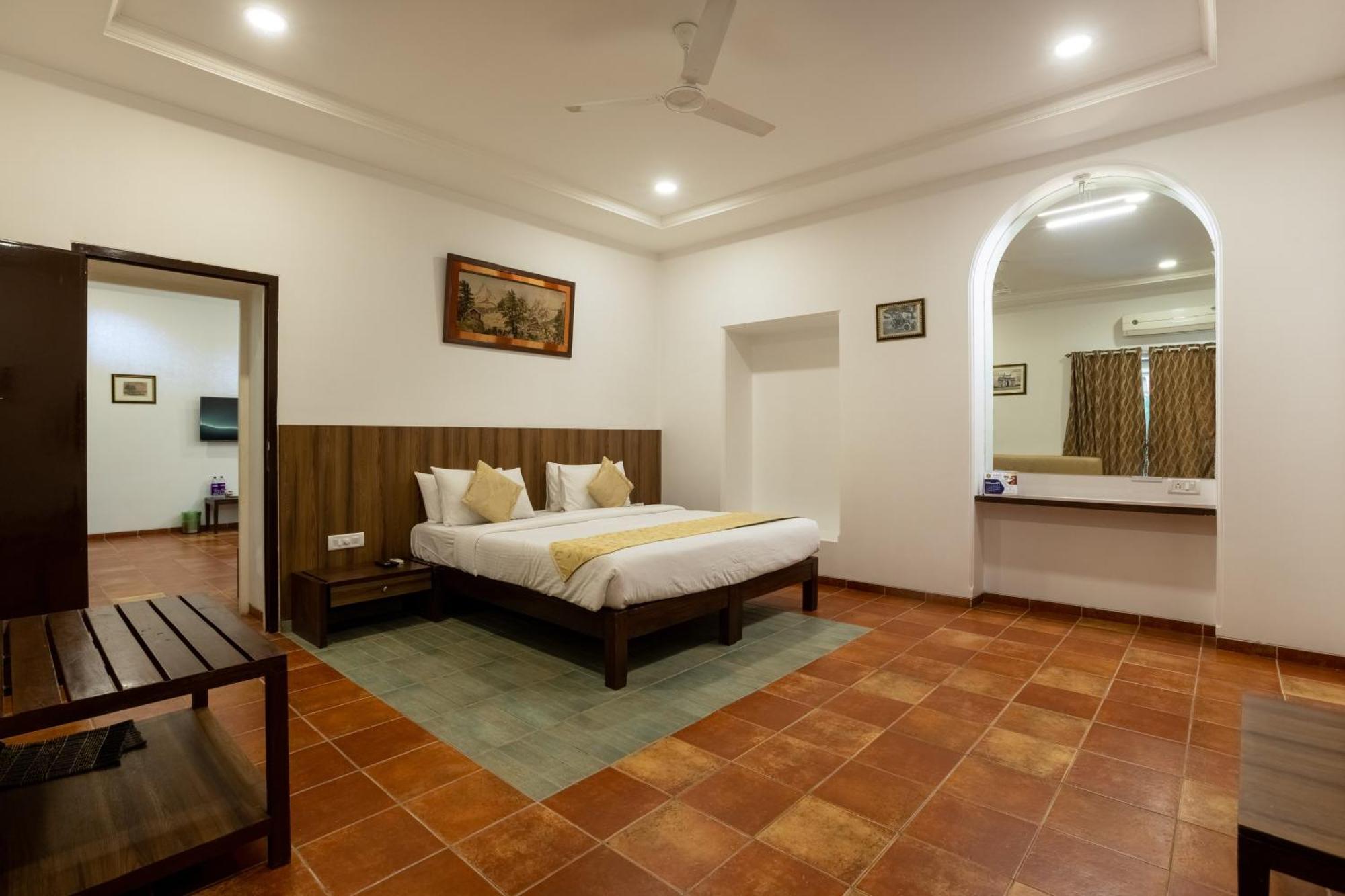 Zaras Resort Khandala Lonavala Εξωτερικό φωτογραφία